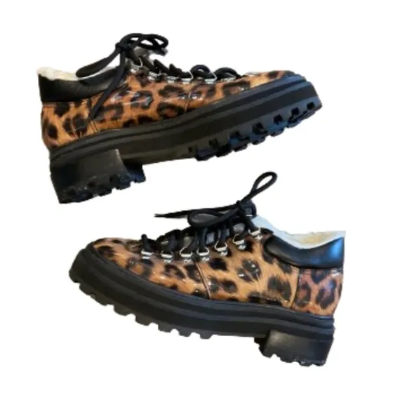 Schutz Lucille Ankle Boots Leopard Print Faux Shearling Lined  Size 7