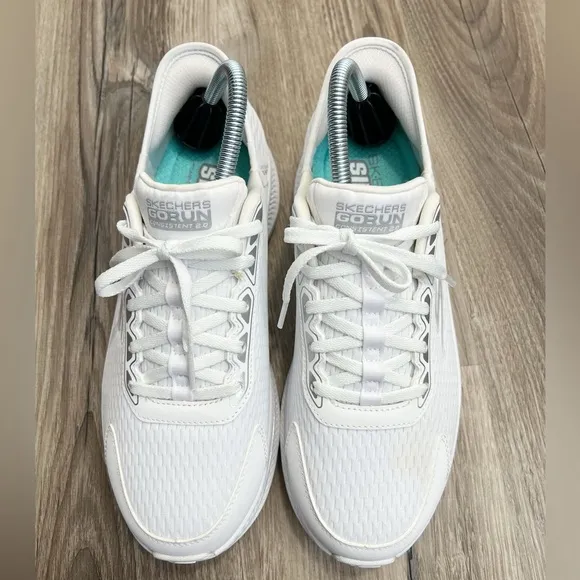 SKECHERS Women’s White Hands Free Slip-Ins Go Run Consistent 2.0 Size 8.5 EUC