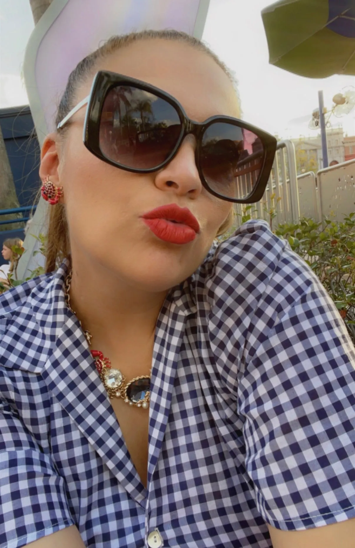 SQUARE OVER SIZED METAL SUNGLASSES