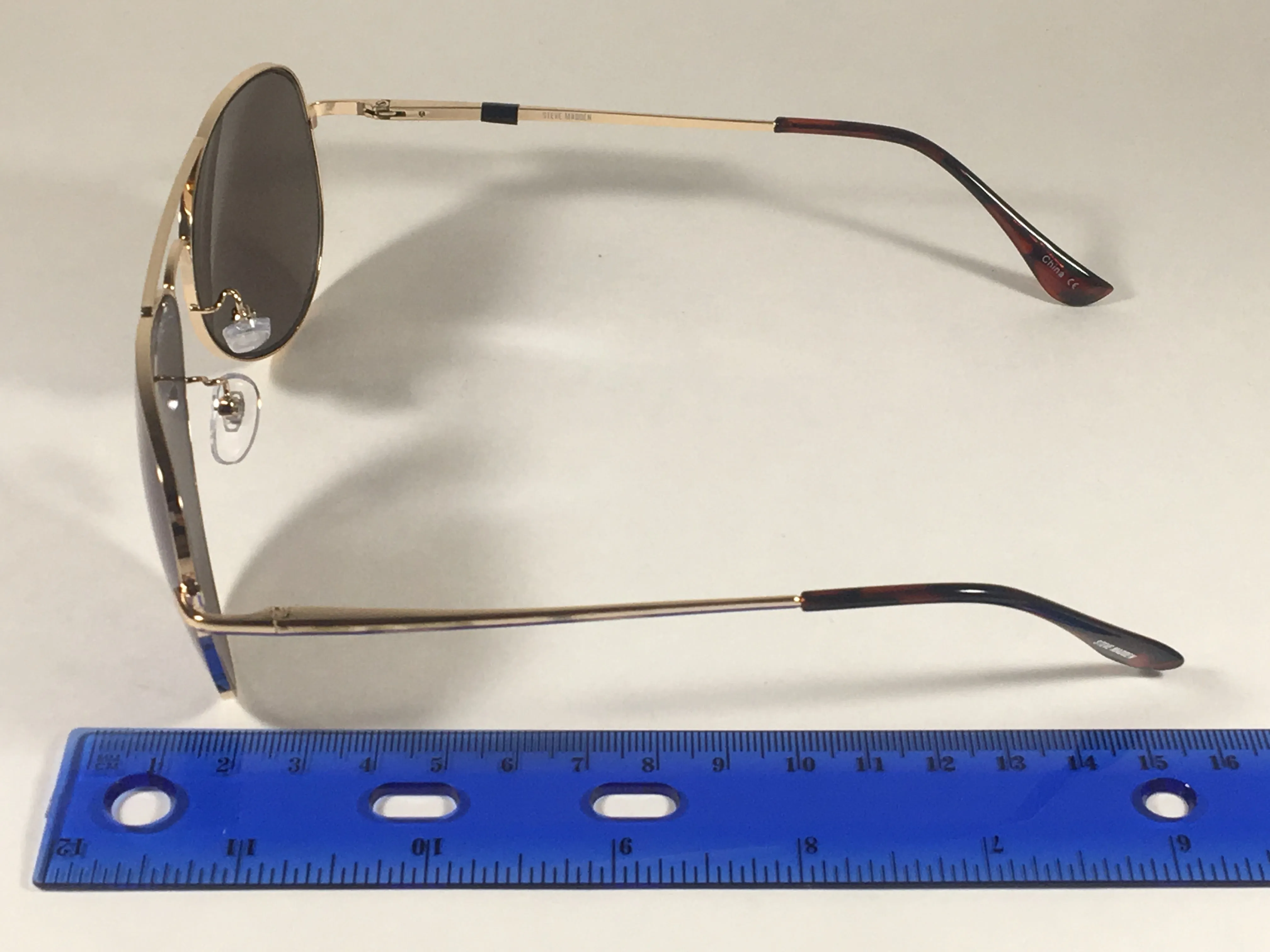 Steve Madden Aviator Pilot Sunglasses Gold Metal Frame Blue Mirror Lens SM472101GLDBL