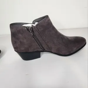 Style &amp; Co Wileyy Ankle Booties in Dark Gray Size 8.5 W
