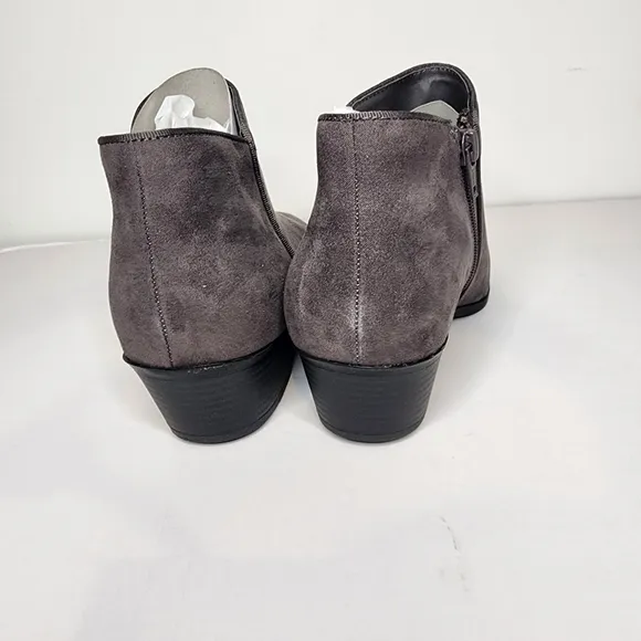 Style &amp; Co Wileyy Ankle Booties in Dark Gray Size 8.5 W