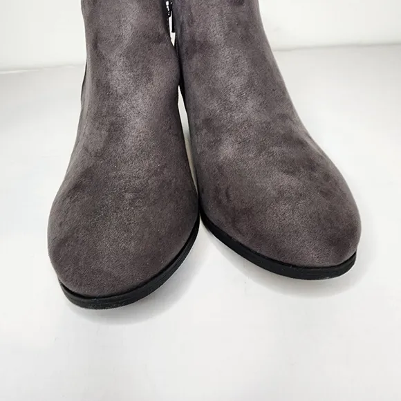 Style &amp; Co Wileyy Ankle Booties in Dark Gray Size 8.5 W