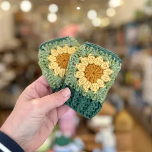 Sunflower mittens