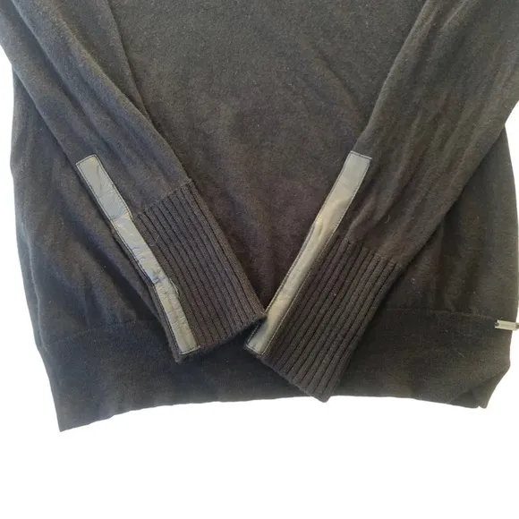 SW16 Worth Turtleneck Wool Sweater Leather Sleeve Detail SzS Great Condition