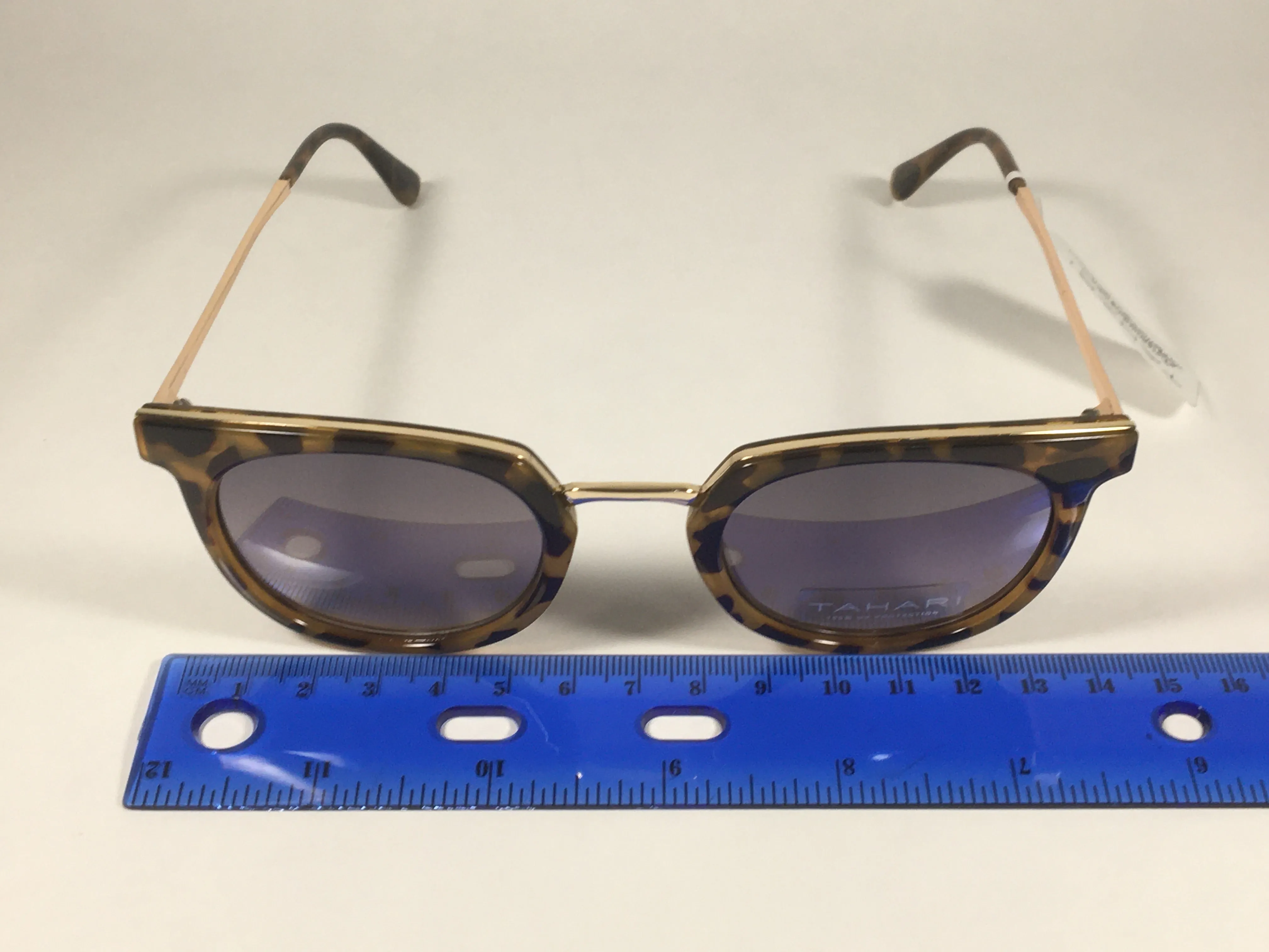 Tahari Round Sunglasses Brown Tortoise Gold Frame Gray Gradient Lens TH713 TS