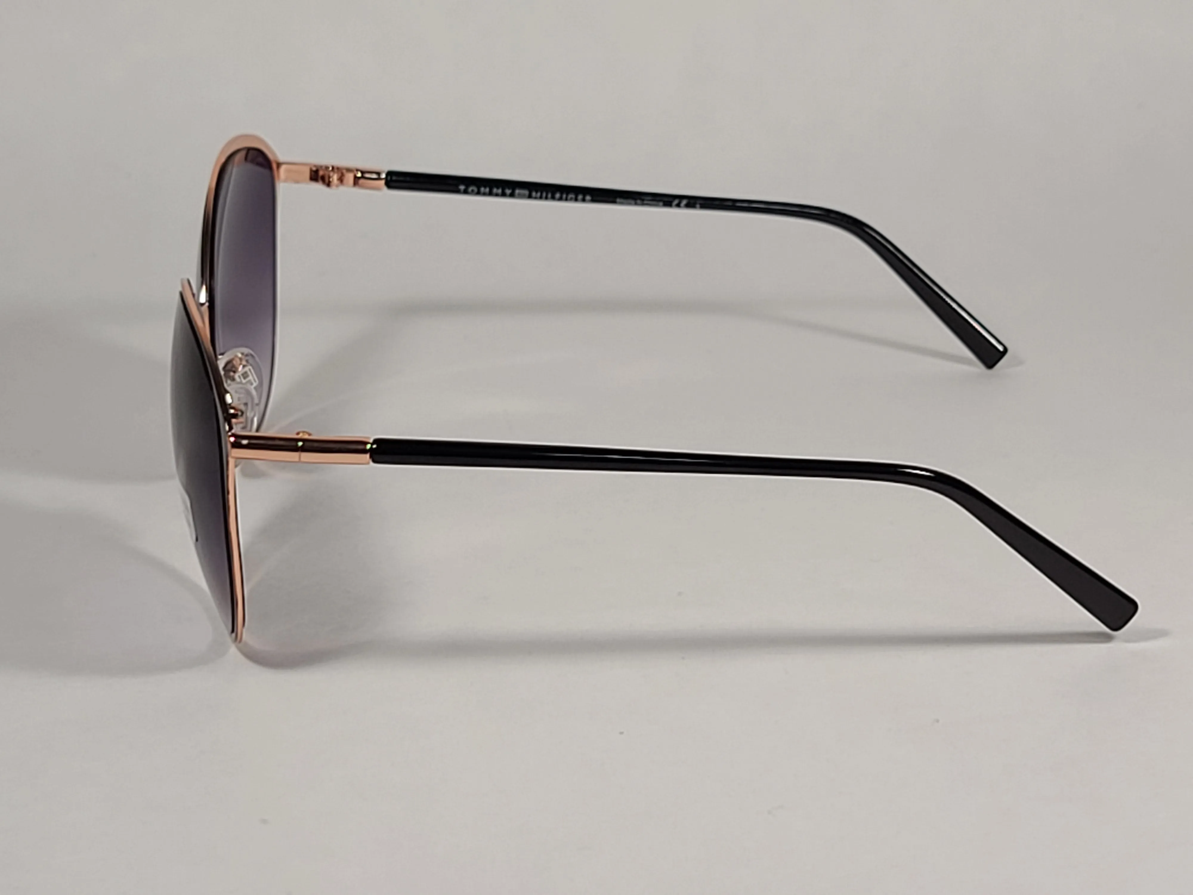 Tommy Hilfiger Shuri Cat Eye Sunglasses Shiny Black and Gold Frame Smoke Gradient Lens WM OL504