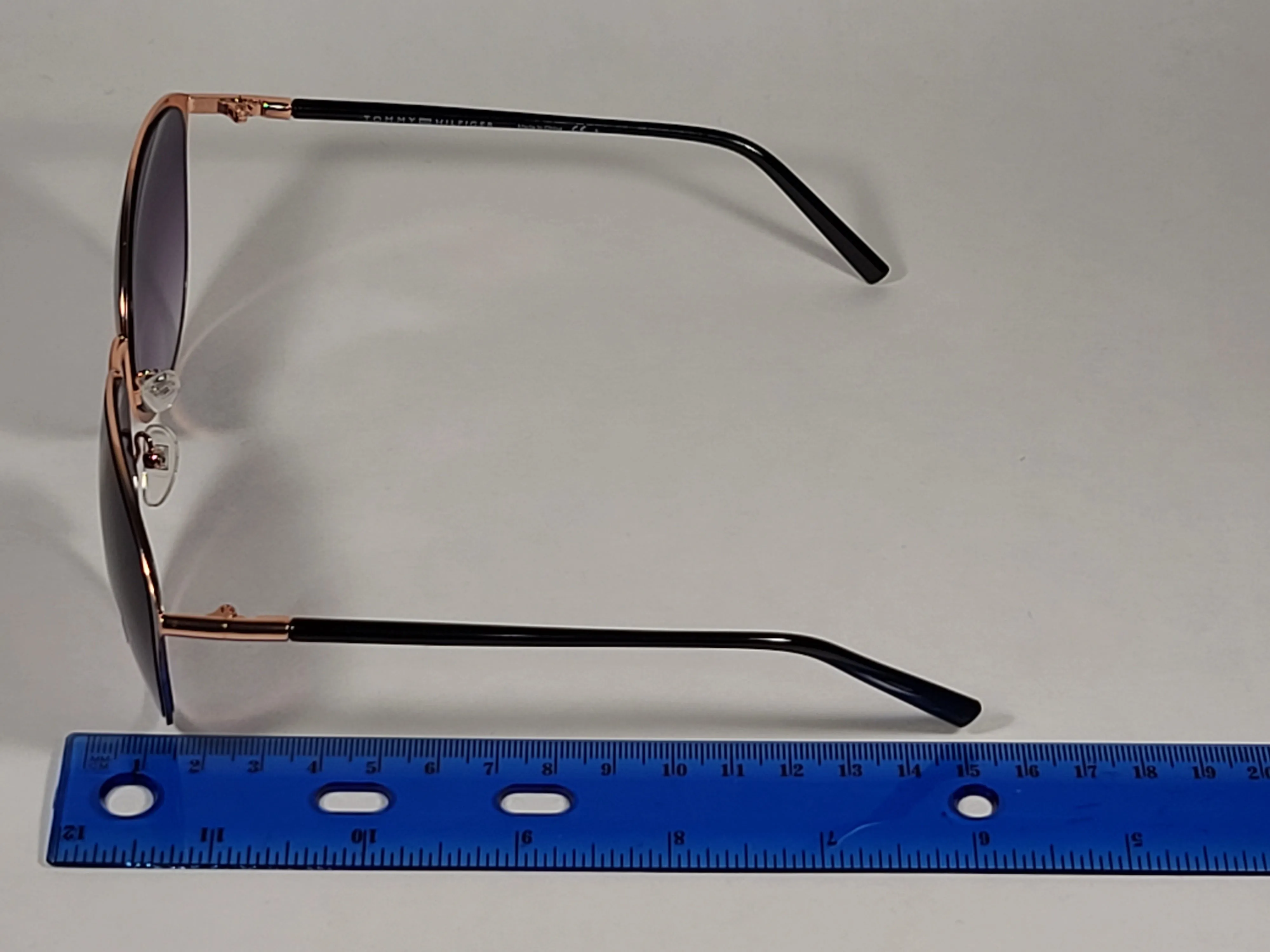 Tommy Hilfiger Shuri Cat Eye Sunglasses Shiny Black and Gold Frame Smoke Gradient Lens WM OL504