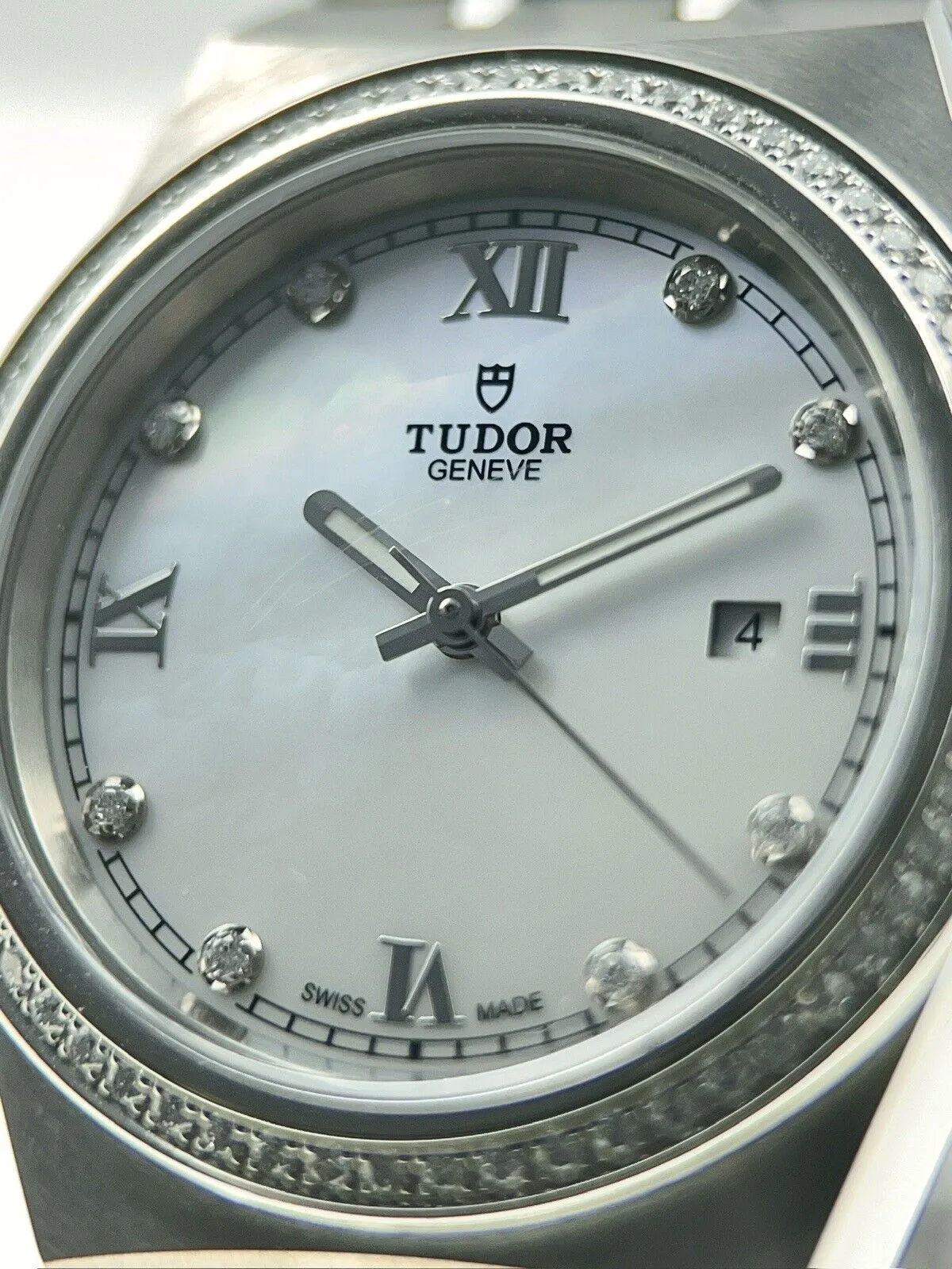Tudor Royal Diamond Bezel Stainless Steel 28mm Automatic Women’s Watch 28320
