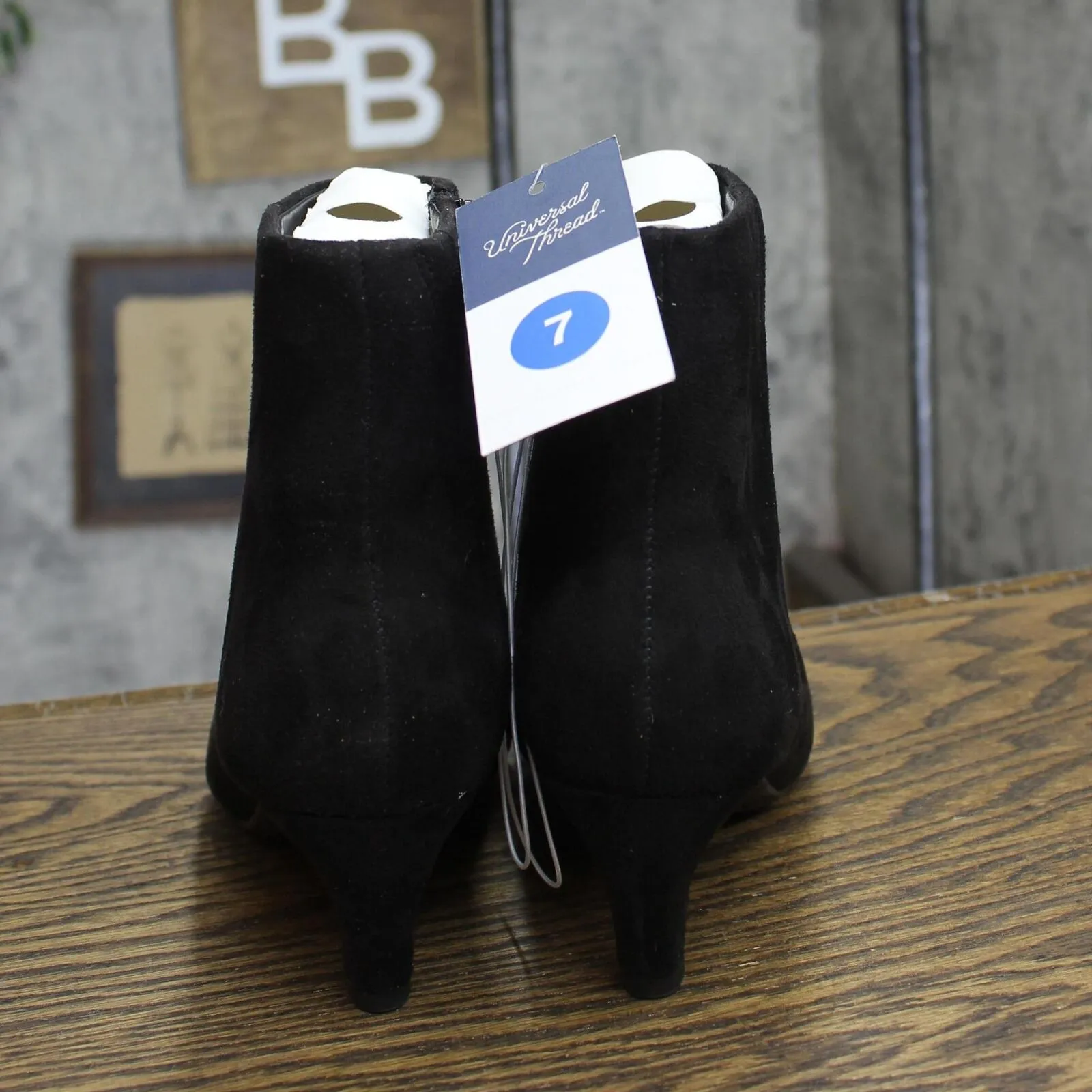Universal Thread Taylor Kitten Heel Ankle Boots with Memory Foam Insole Black 7M