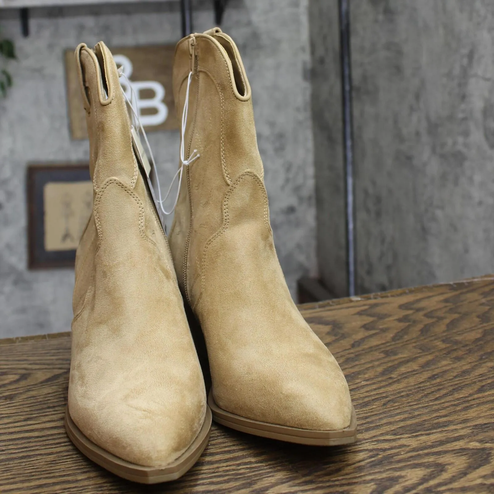 Universal Thread Womens Jacey Western Ankle Boots 90511599 Tan Brown 8M
