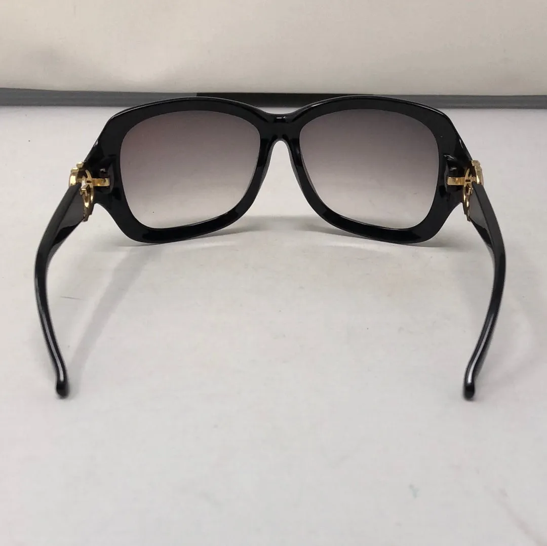 Vintage: Gucci Oversized Rectangle Sunnies with Gold GG