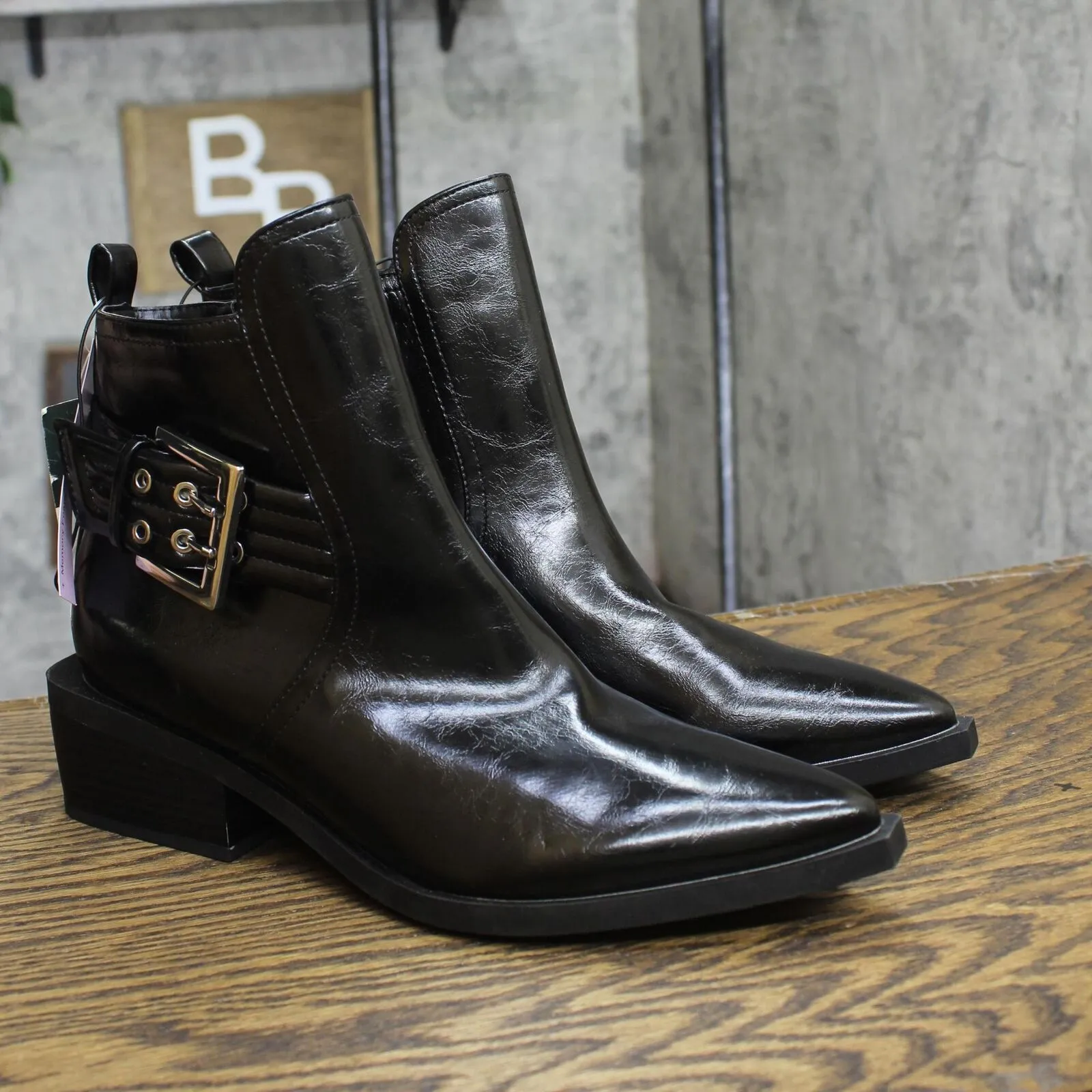 Wild Fable Giovanna Buckle Western Ankle Boots with Memory Foam Insole Black 9M