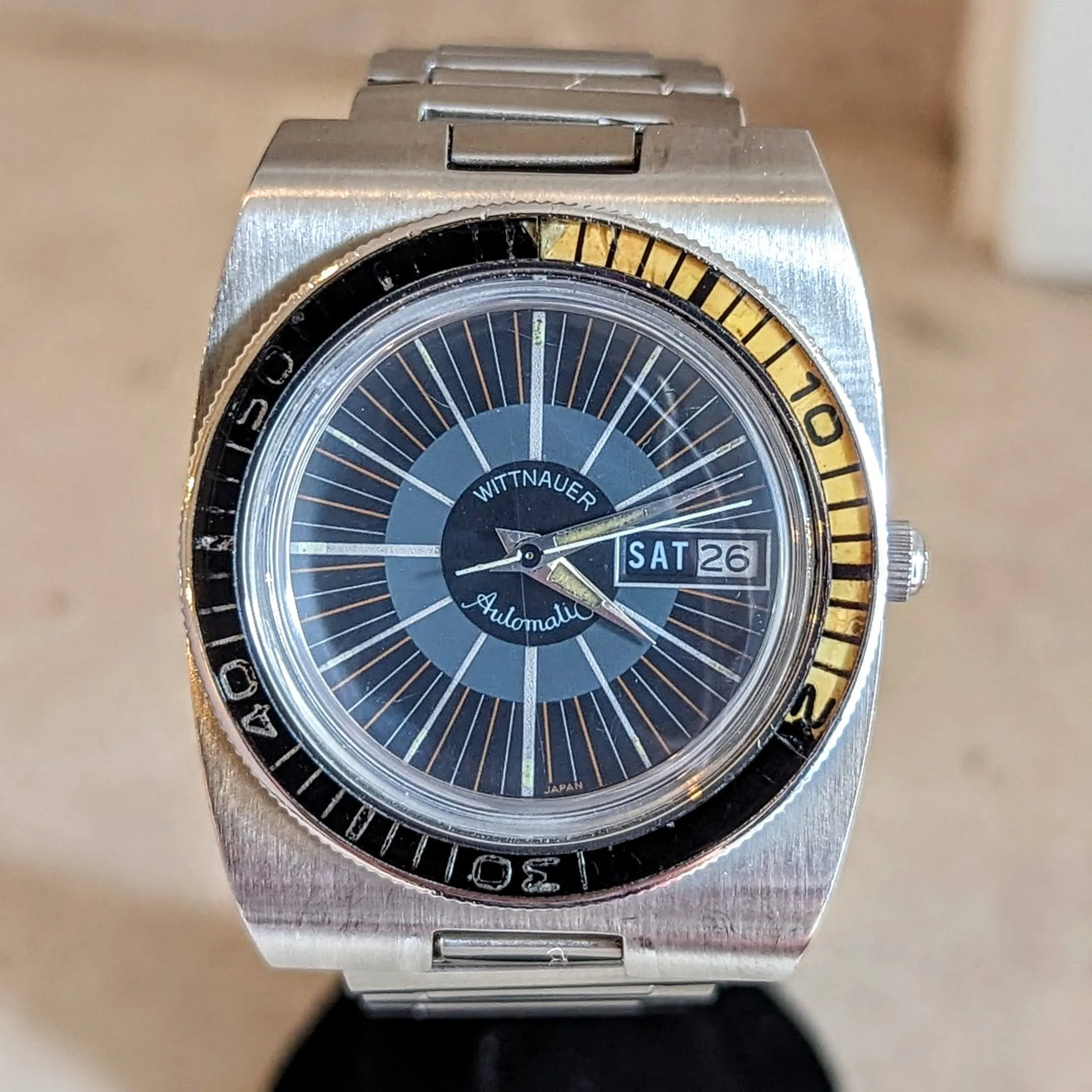 WITTNAUER Dive Automatic Wristwatch 1003-W100 17 Jewels Vintage 1970s Watch