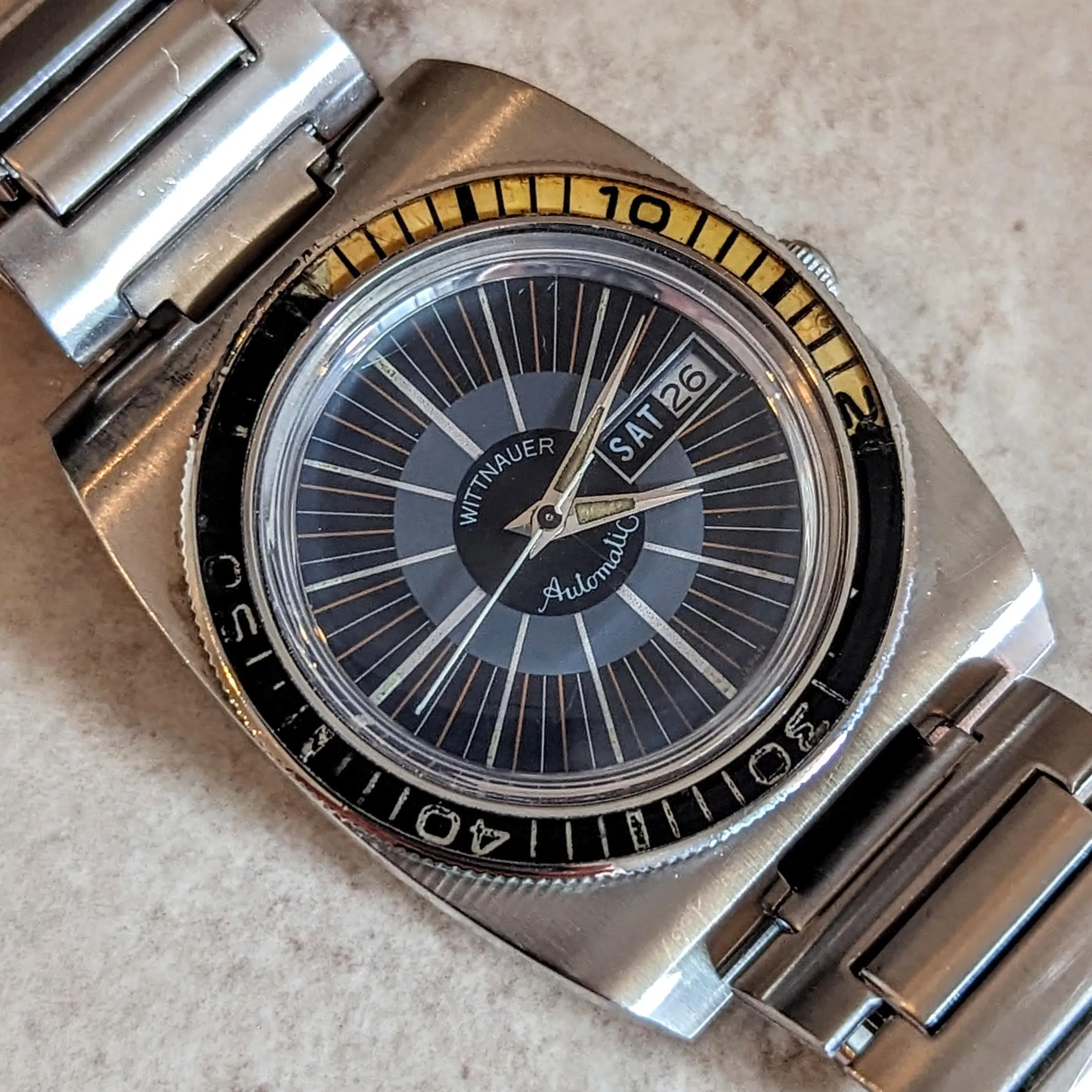WITTNAUER Dive Automatic Wristwatch 1003-W100 17 Jewels Vintage 1970s Watch