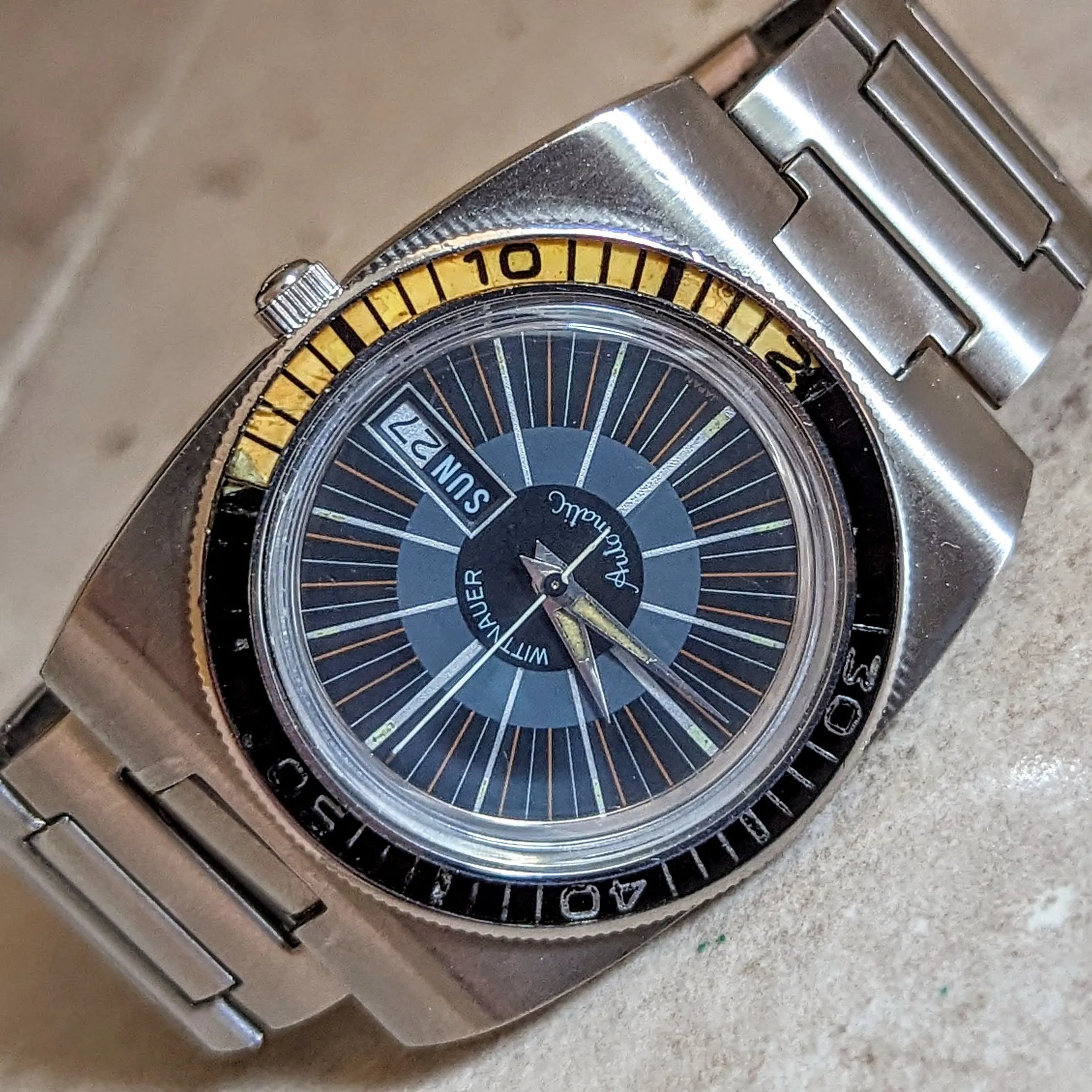 WITTNAUER Dive Automatic Wristwatch 1003-W100 17 Jewels Vintage 1970s Watch