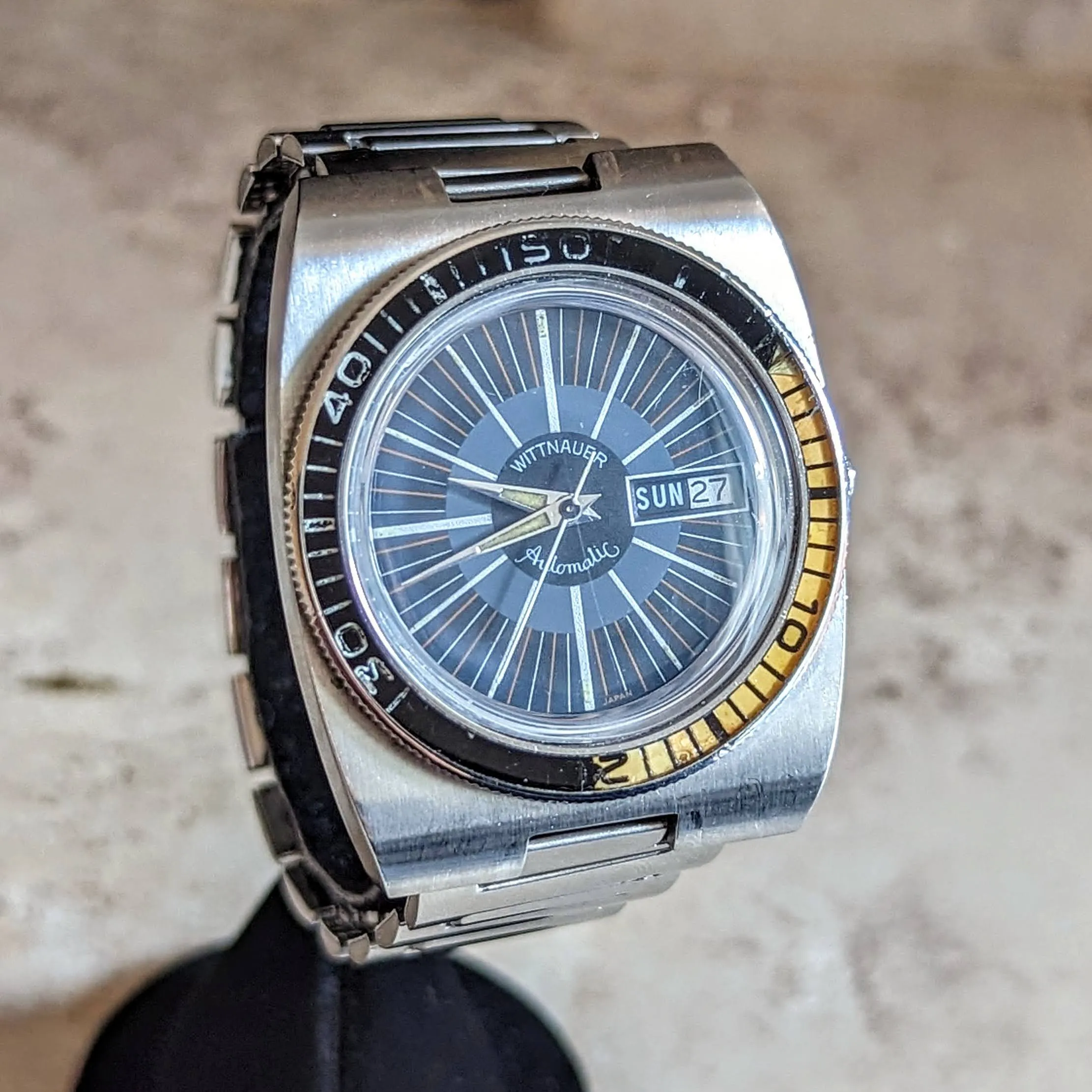 WITTNAUER Dive Automatic Wristwatch 1003-W100 17 Jewels Vintage 1970s Watch