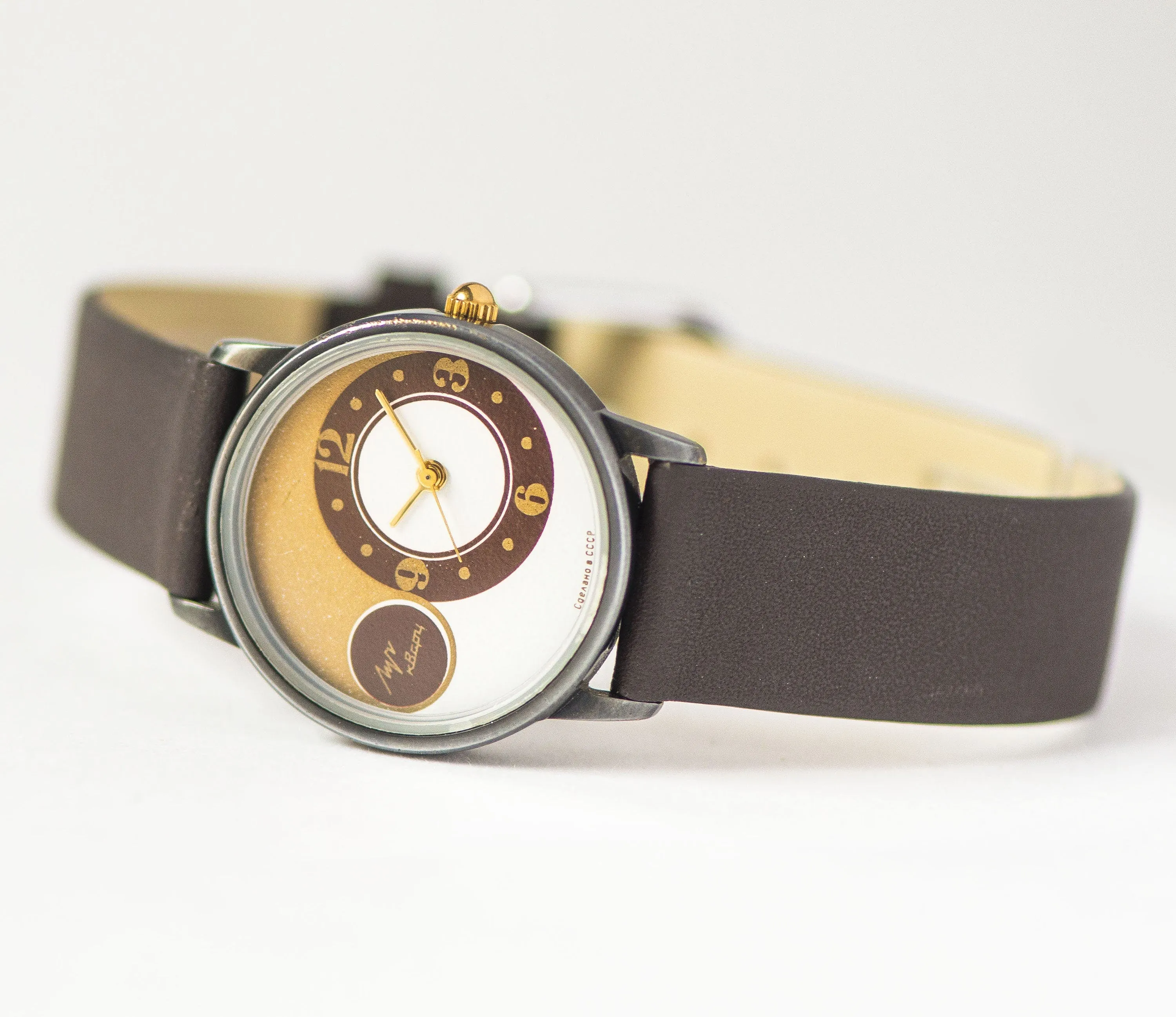 Women's quartz watch geometric, unique lady watch modern, round in round art watch Ray gift, teen watch 90s, new premium leather strap