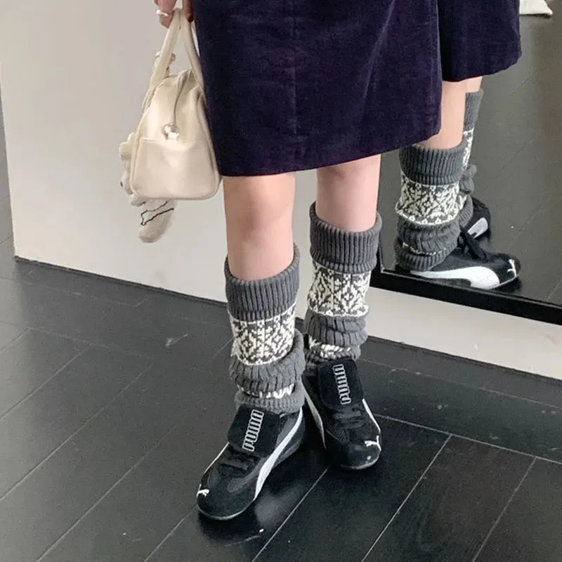 Women’s Vintage Knit Wool Leg Warmers with Tulip Pattern