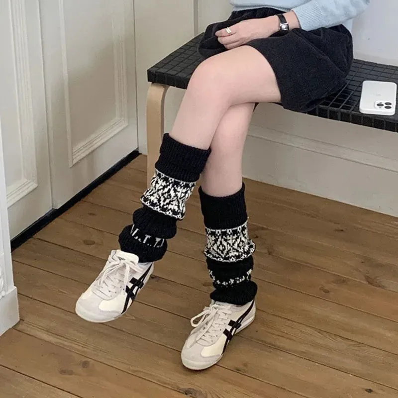 Women’s Vintage Knit Wool Leg Warmers with Tulip Pattern