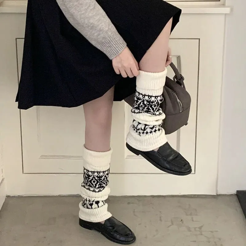 Women’s Vintage Knit Wool Leg Warmers with Tulip Pattern