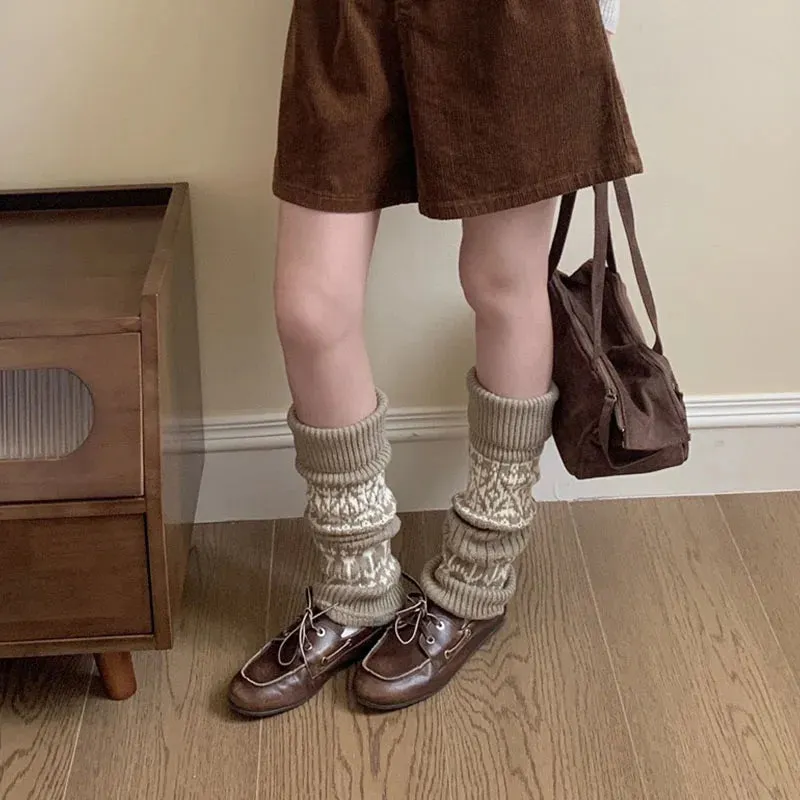 Women’s Vintage Knit Wool Leg Warmers with Tulip Pattern
