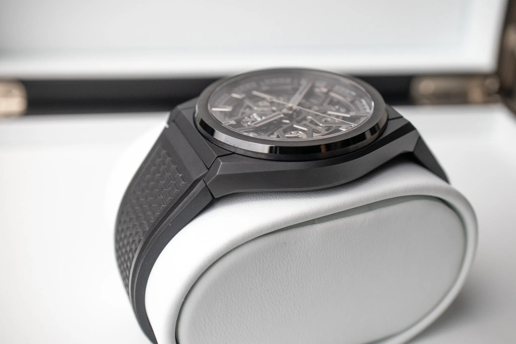 Zenith Defy Black Ceramic 49.9000.670/77.R782
