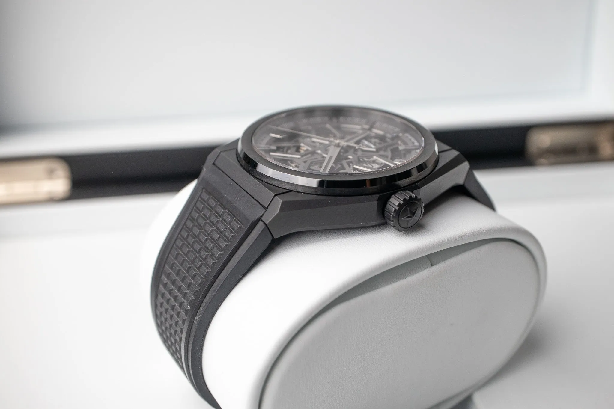 Zenith Defy Black Ceramic 49.9000.670/77.R782